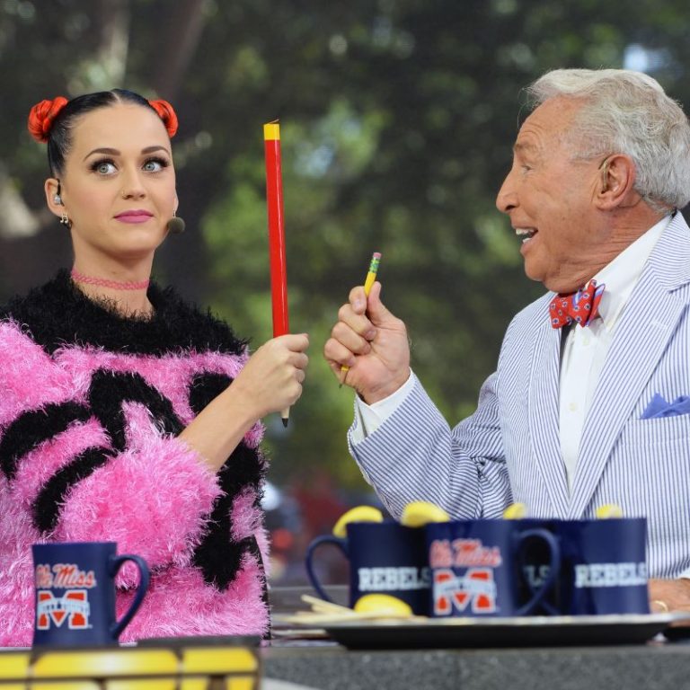 Lee Corso Pulls Off Shocking Feat