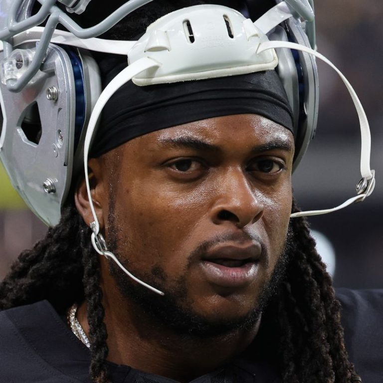 Close Friend Of Davante Adams Expects This Surprise Team To Land Future HOF’er